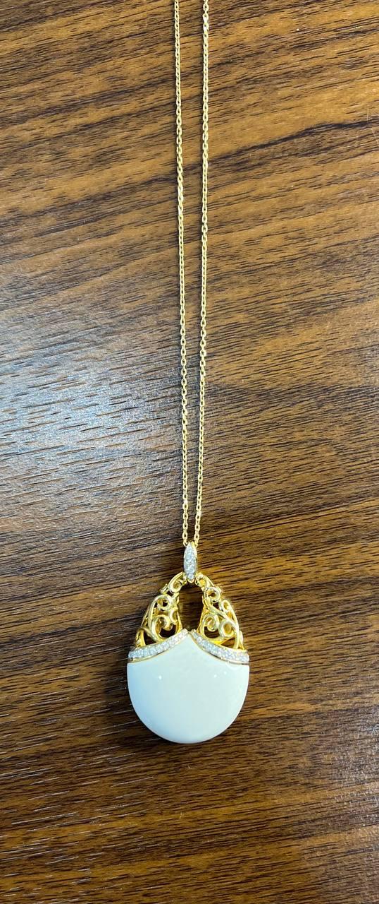 White Agate Diamond 18 Karat Rose Gold Theme Symbol Unique Pendant Necklace