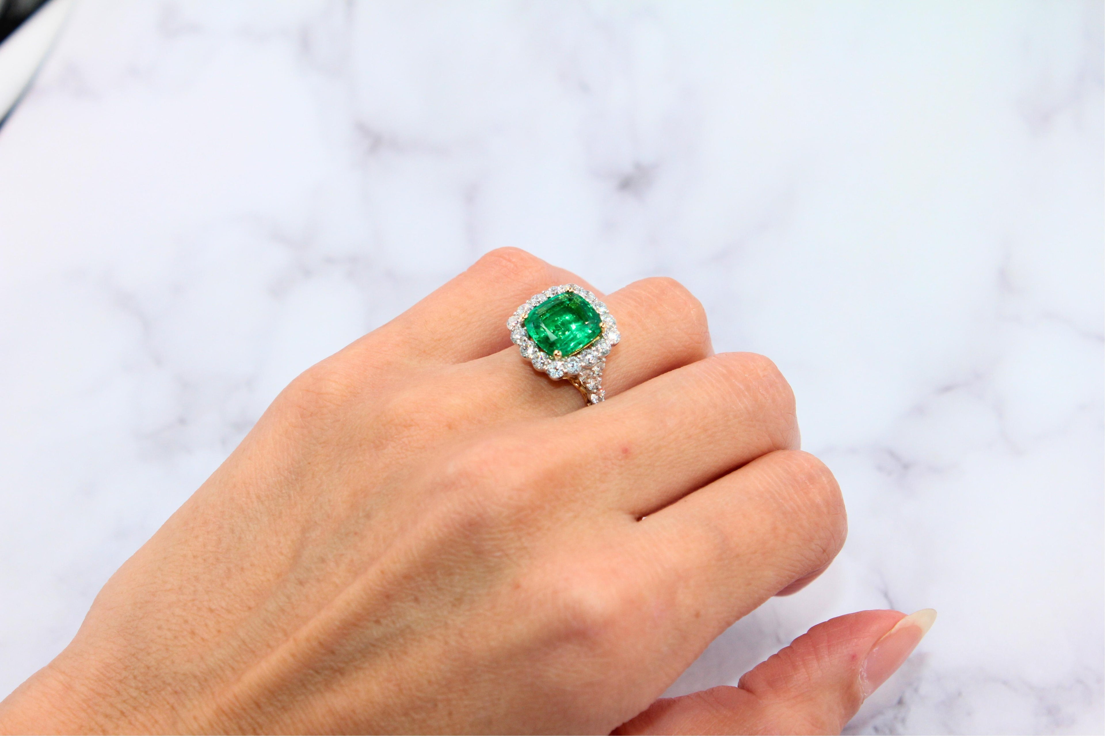 Classic Cushion Cut Green Emerald 14k White Yellow Gold Ring with Diamond Halo