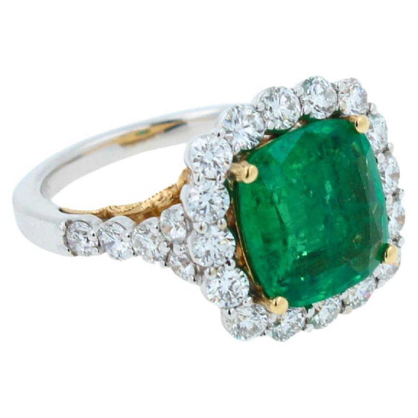Classic Cushion Cut Green Emerald 14k White Yellow Gold Ring with Diamond Halo