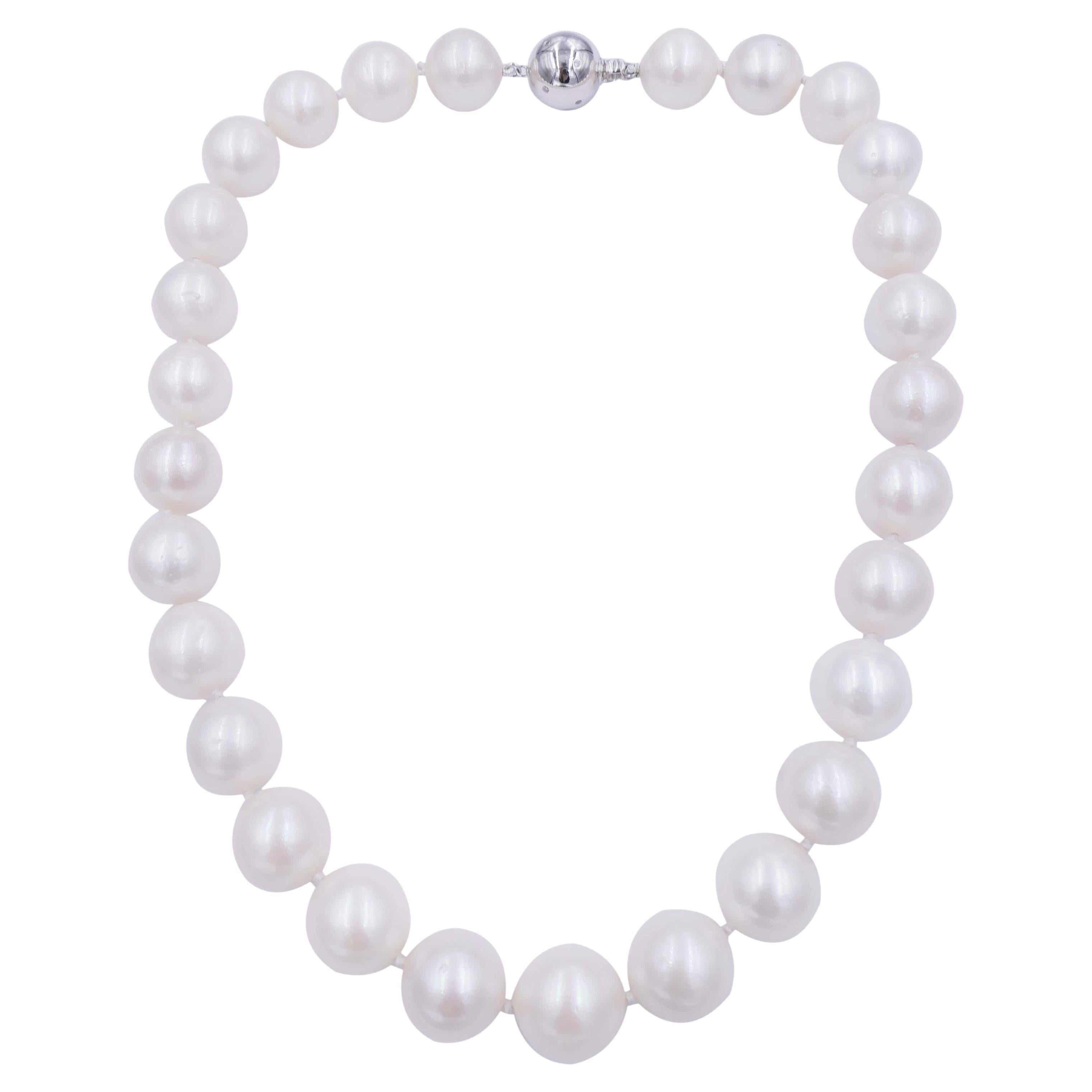 Classic Round South Sea White Pearl Short Bead 18K White Gold Diamond Necklace