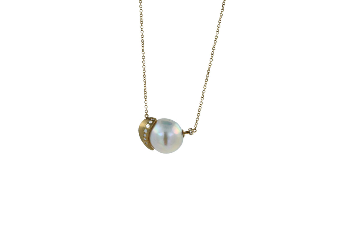 White South Sea Pearl Diamond 18K Gold Satin Brushed Gold Pendant Necklace