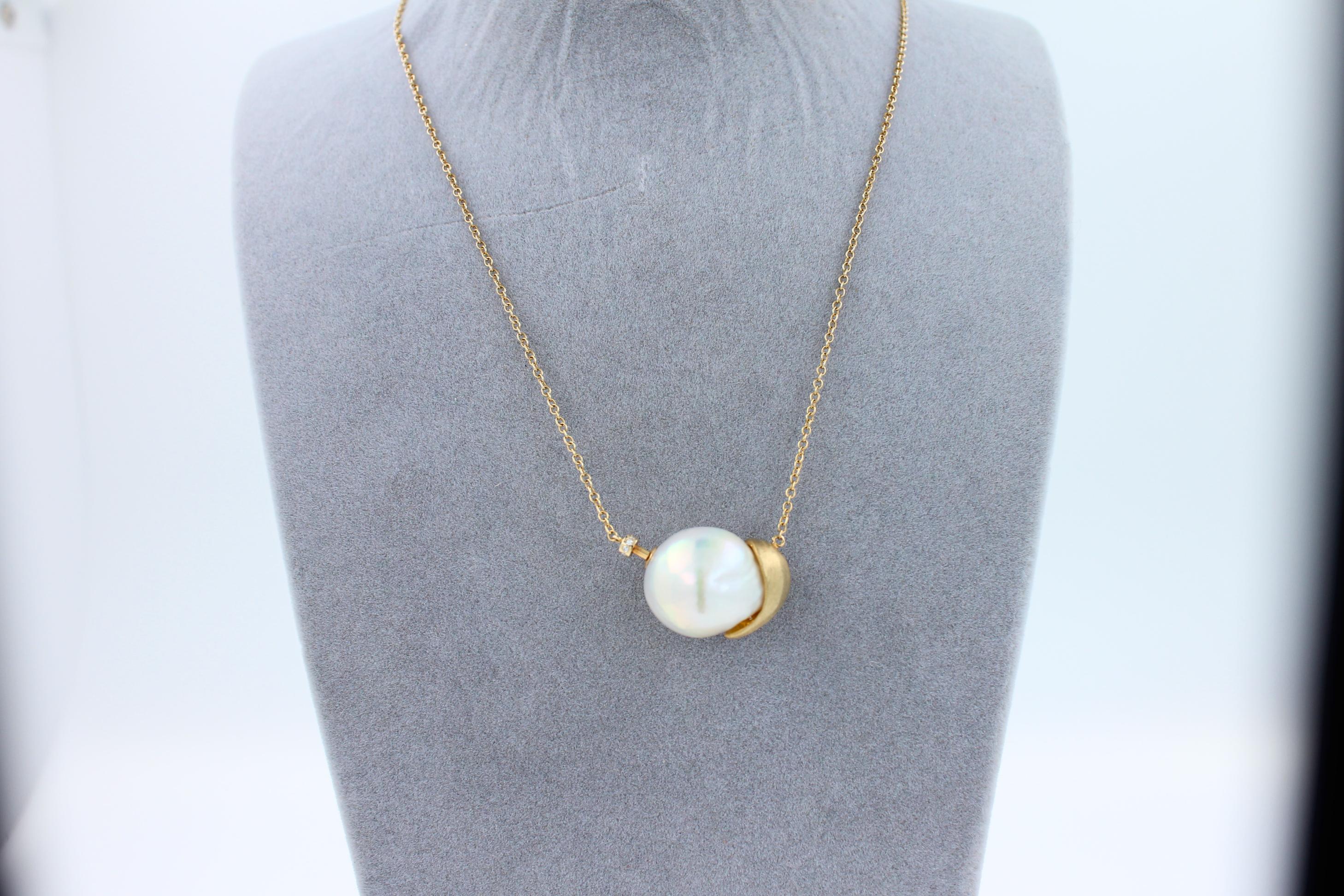 White South Sea Pearl Diamond 18K Gold Satin Brushed Gold Pendant Necklace