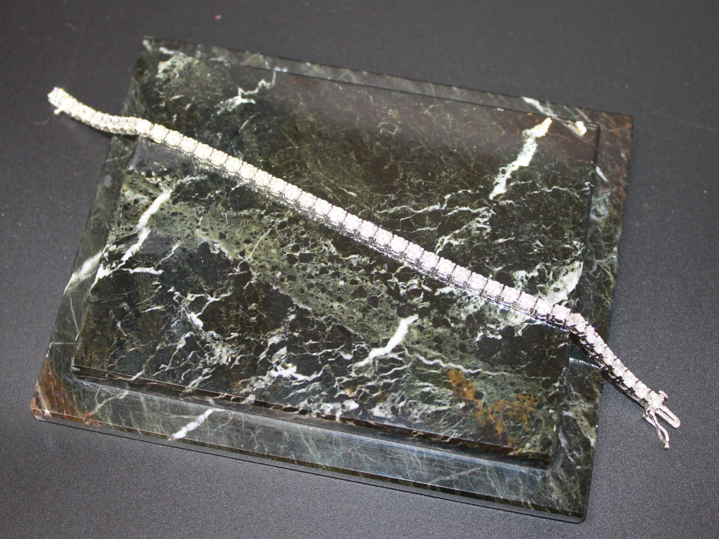 Diamond 5 Carat Tennis Line Classic Fashion 14 Karat White Gold Bracelet