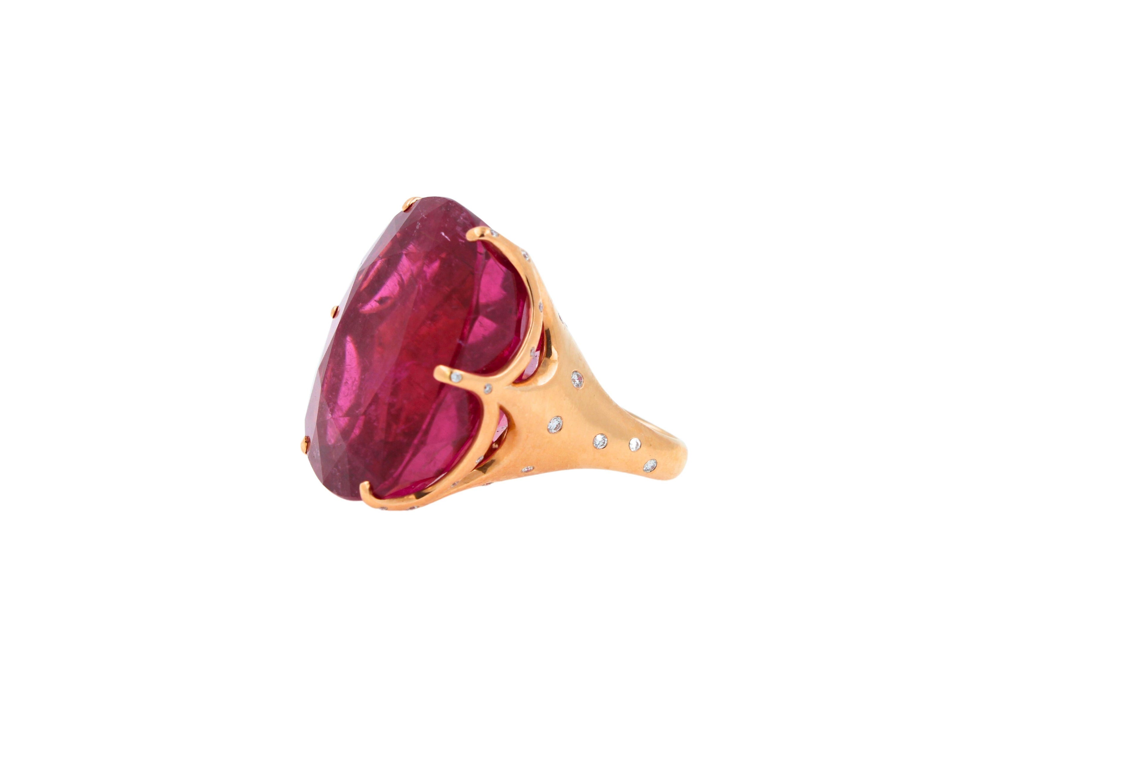 Huge Unique 110 Carats Red Pink Maroon Rubellite 18k Rose Gold Diamond Ring