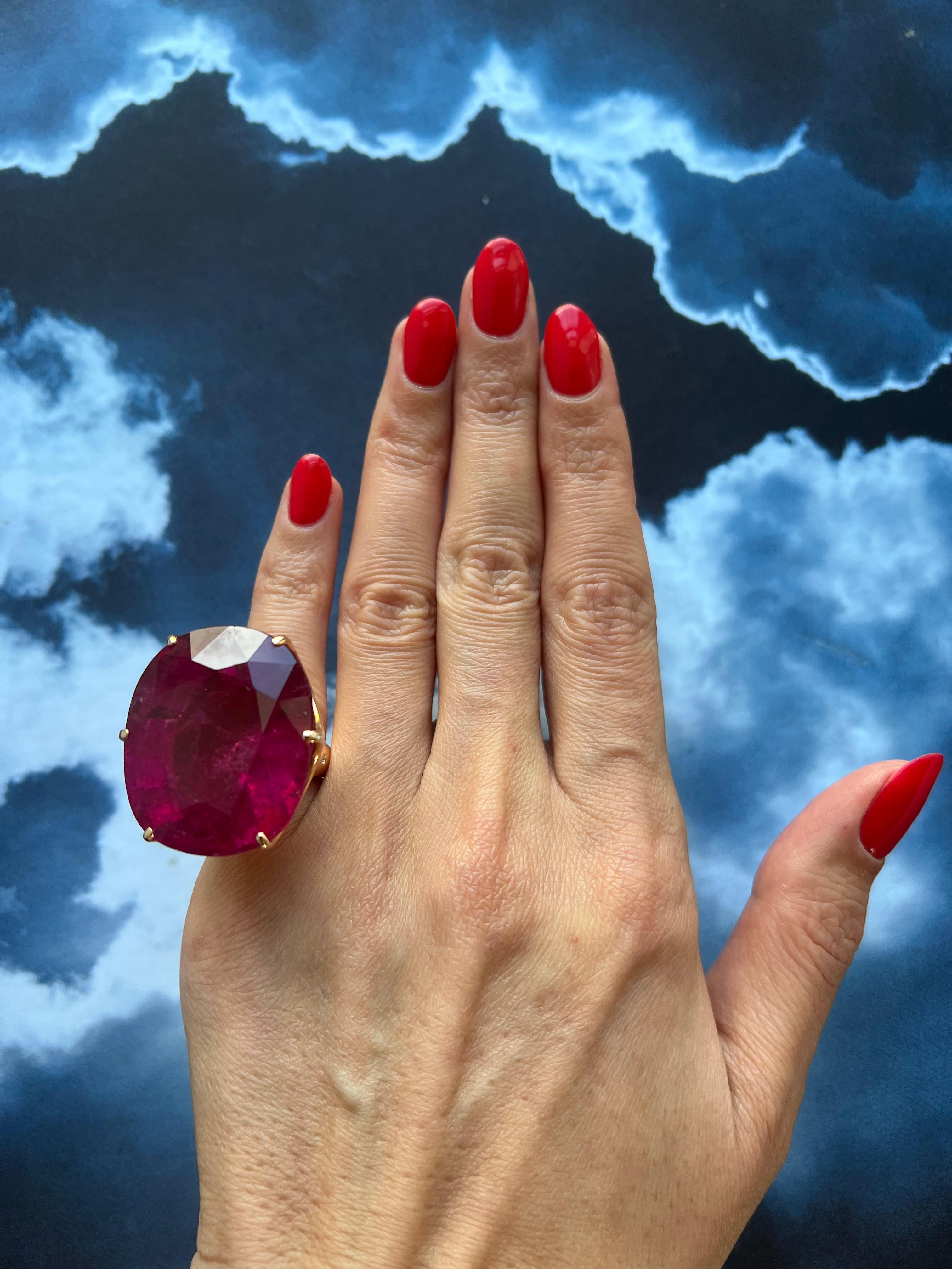 Huge Unique 110 Carats Red Pink Maroon Rubellite 18k Rose Gold Diamond Ring