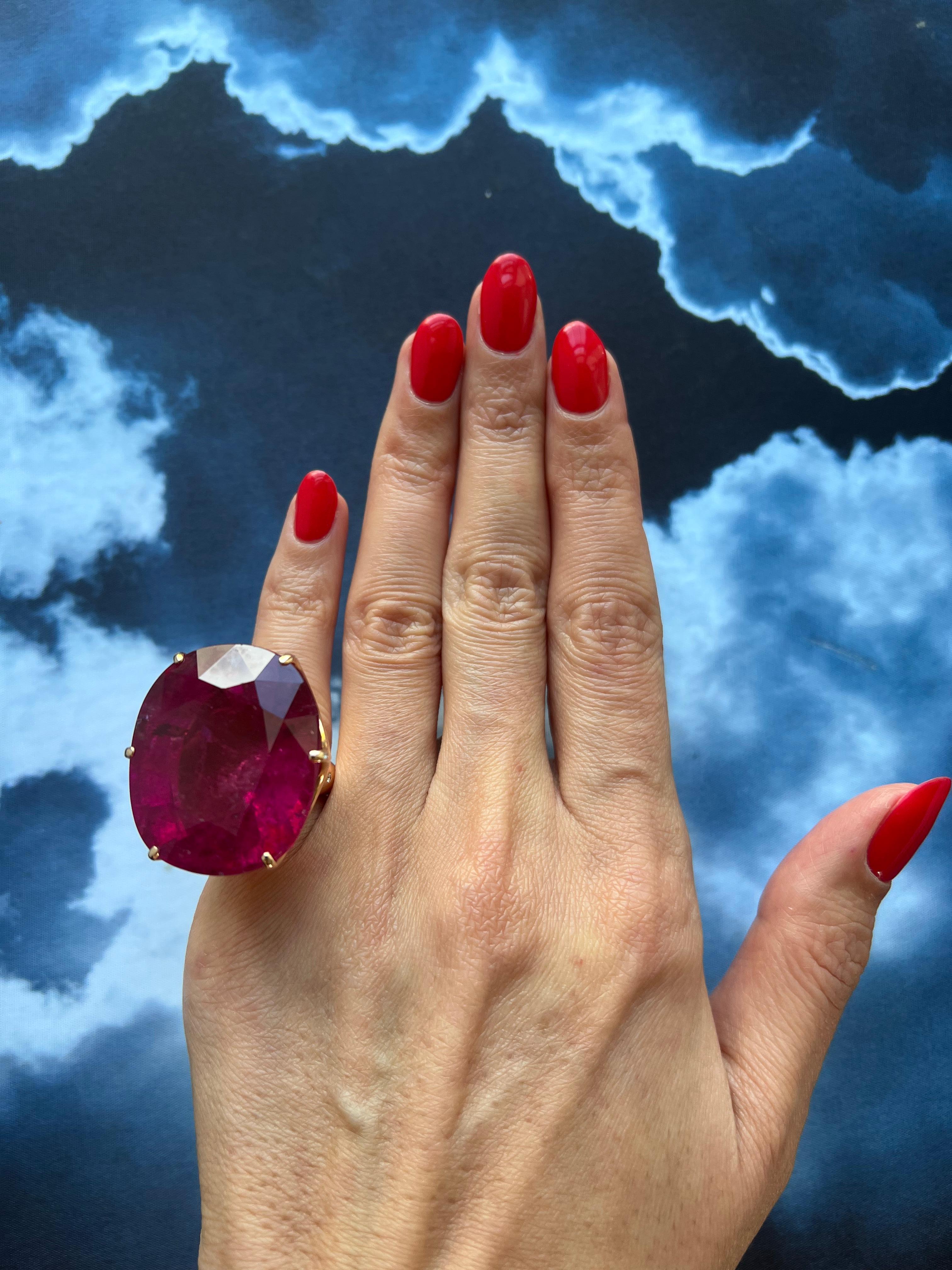 Huge Unique 110 Carats Red Pink Maroon Rubellite 18k Rose Gold Diamond Ring