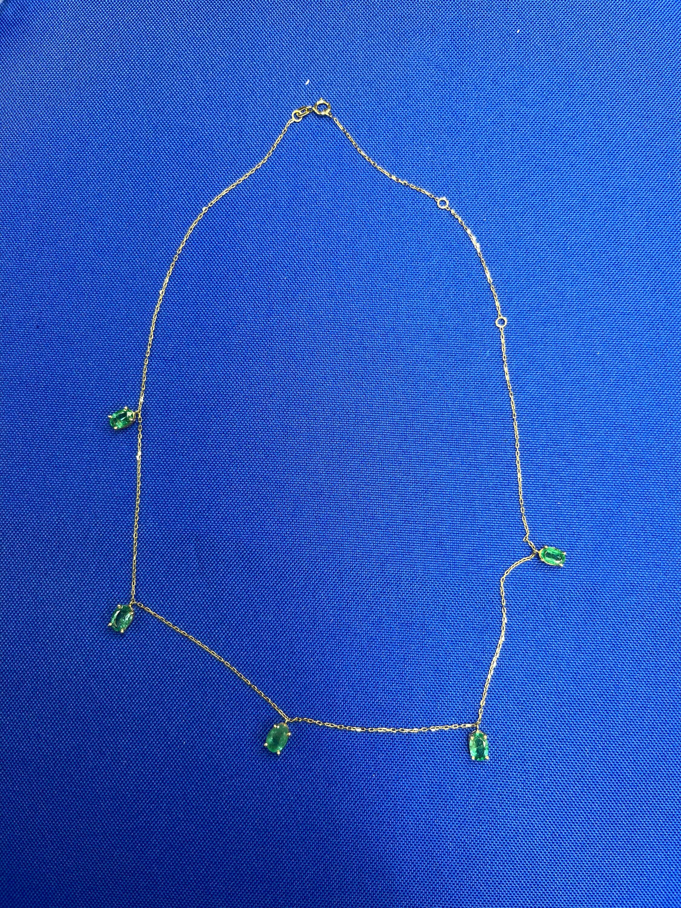 Multi Oval Shape Brilliant Cut Vivid Green Emeralds 14 Karat Yellow Gold Chain L