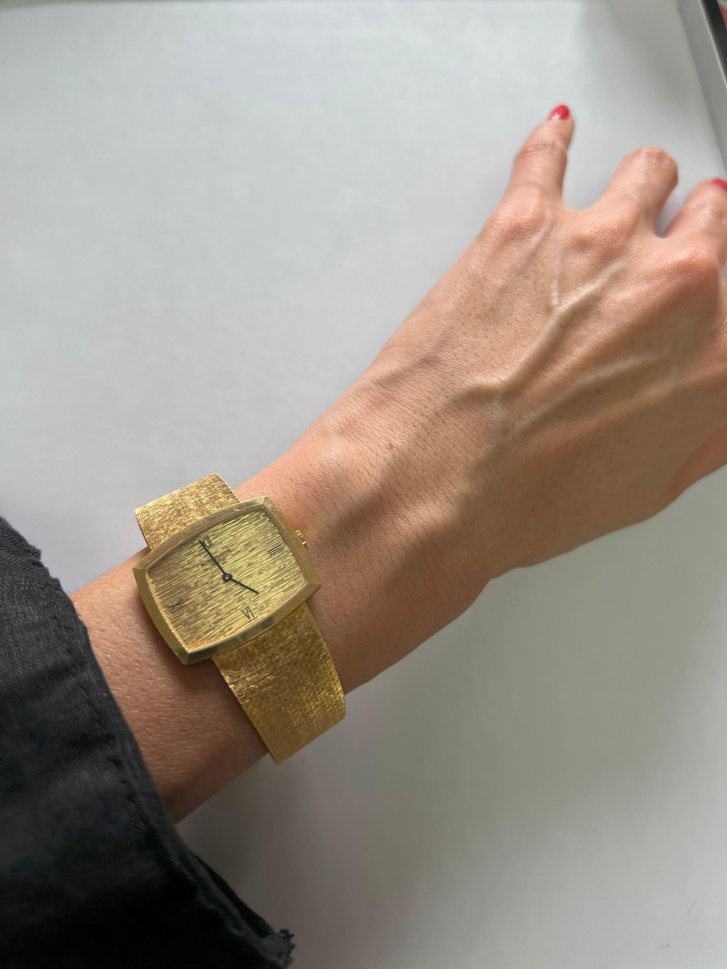 Patek Phillipe 18 Karat Yellow Gold Textured Gold Vintage Estate Watch
