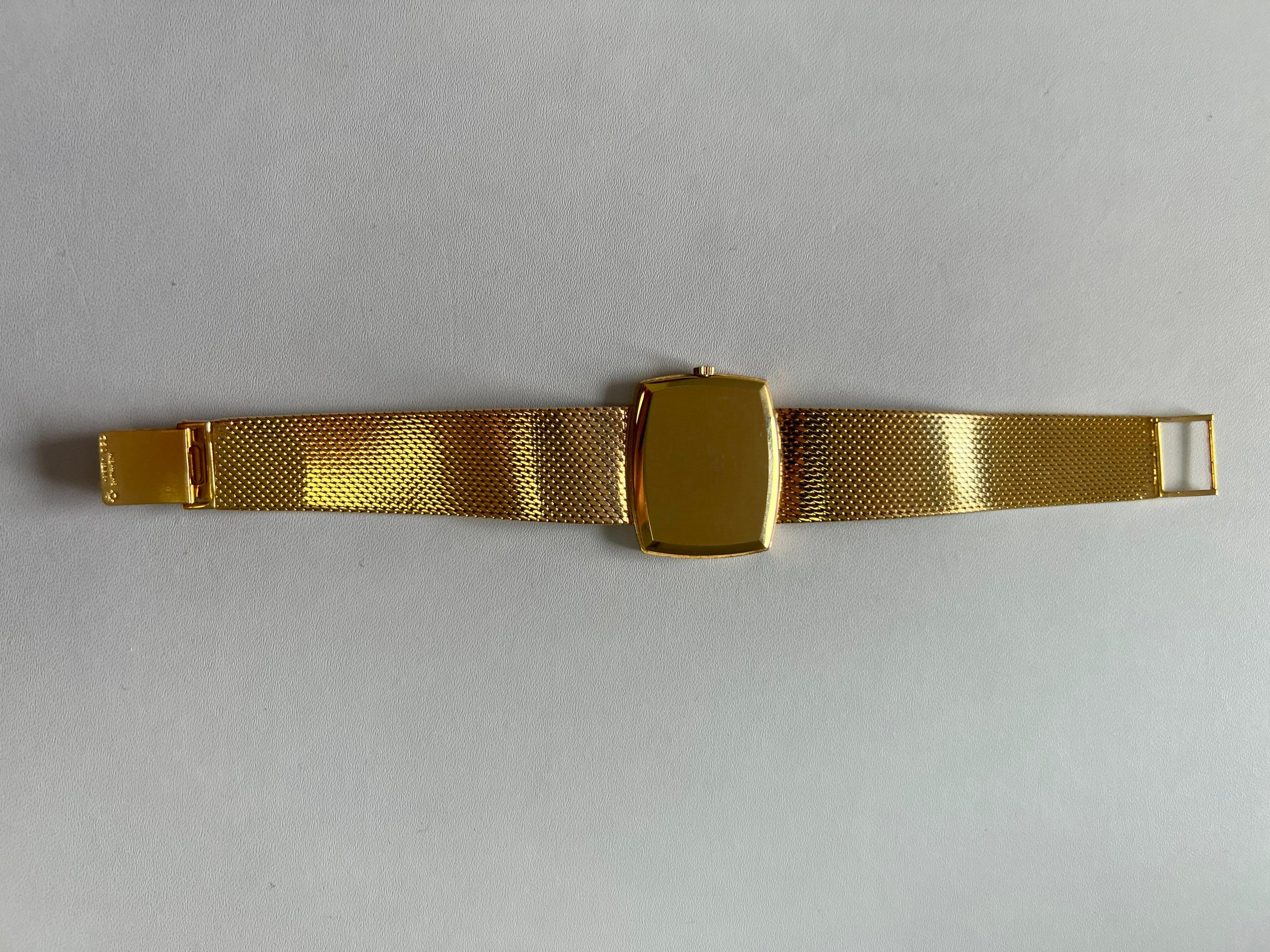 Patek Phillipe 18 Karat Yellow Gold Textured Gold Vintage Estate Watch