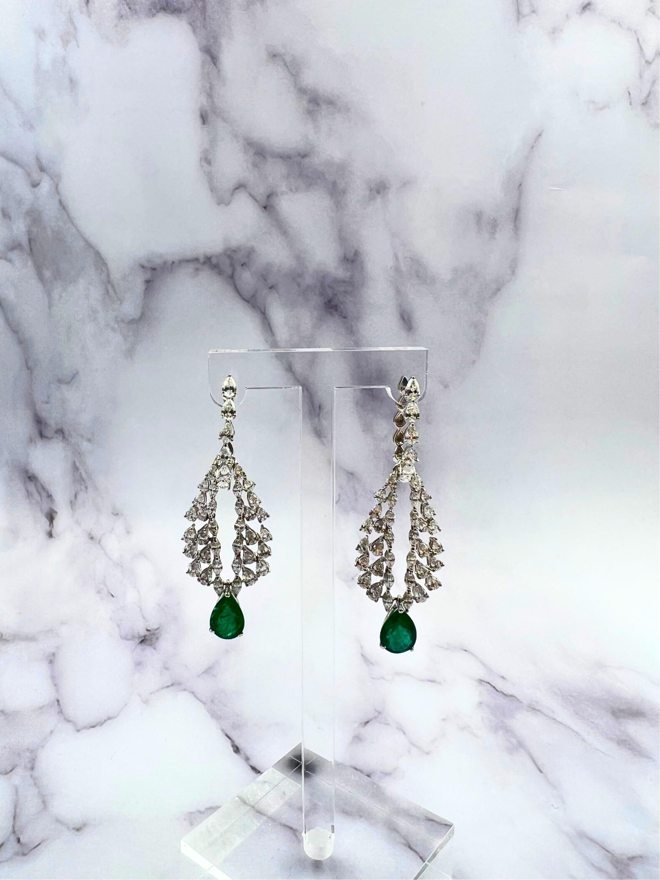 Pear Cut Drop Shape Green Emerald Diamond Feather Luxury 18k White Gold Earrings