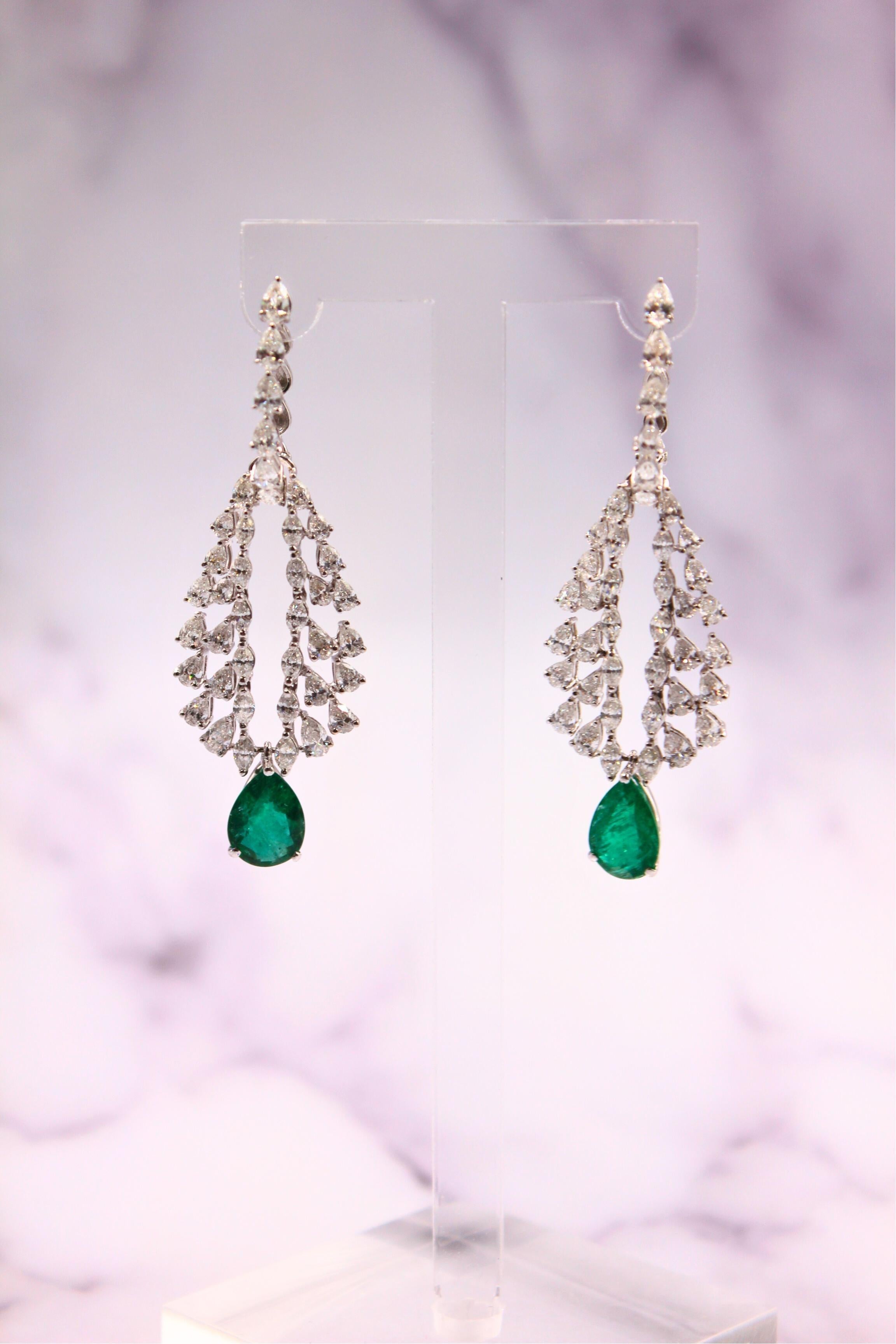 Pear Cut Drop Shape Green Emerald Diamond Feather Luxury 18k White Gold Earrings
