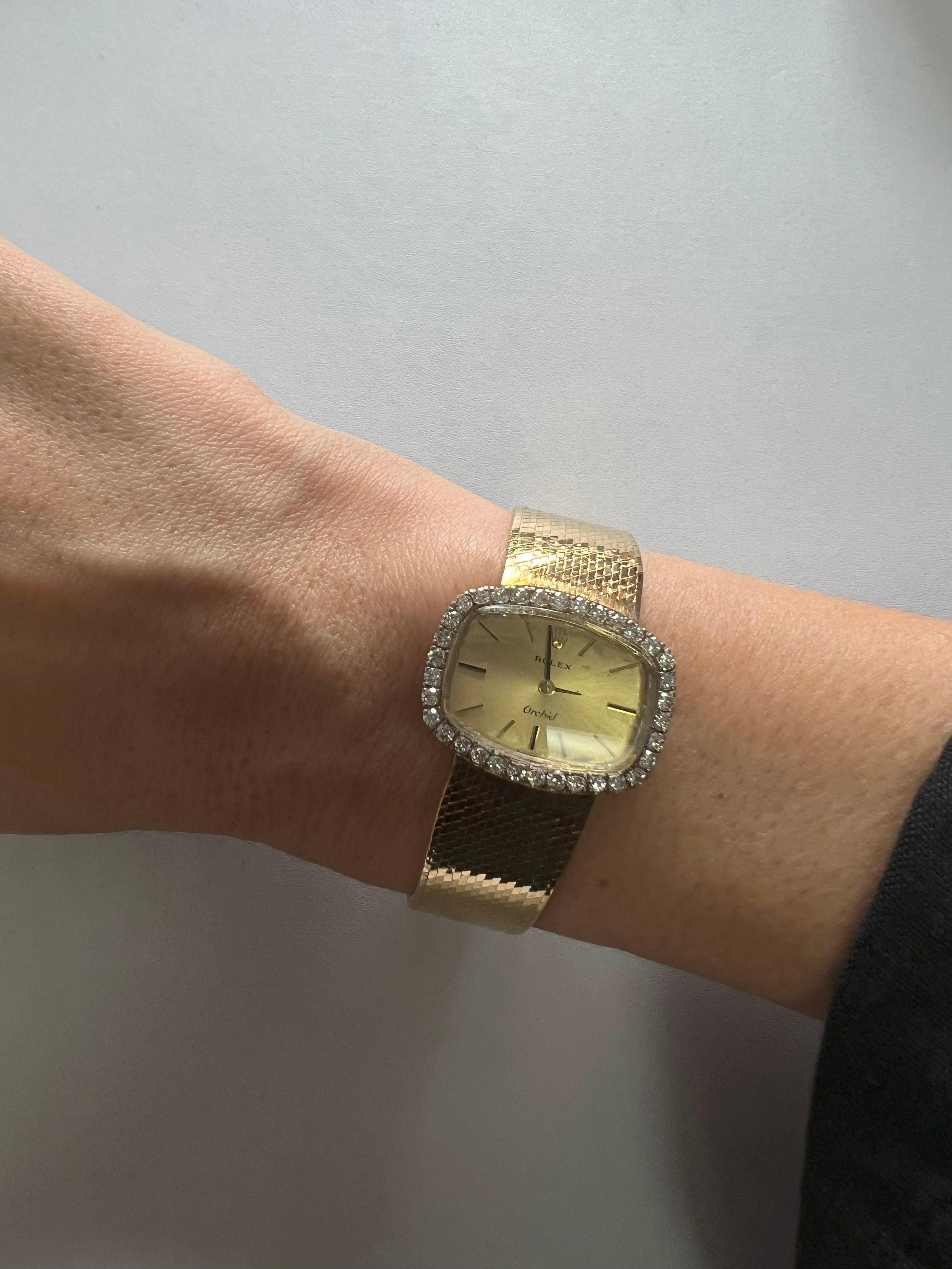 Vintage Rolex Orchid Diamonds Halo Set 18 Karat Yellow Gold Estate Classic Watch