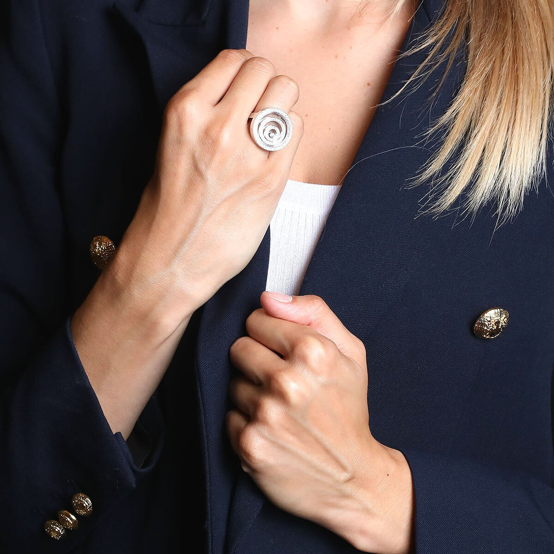 Chopard Happy Spirit Diamonds Circle Round Diamond Halo Set 18K White Gold Ring