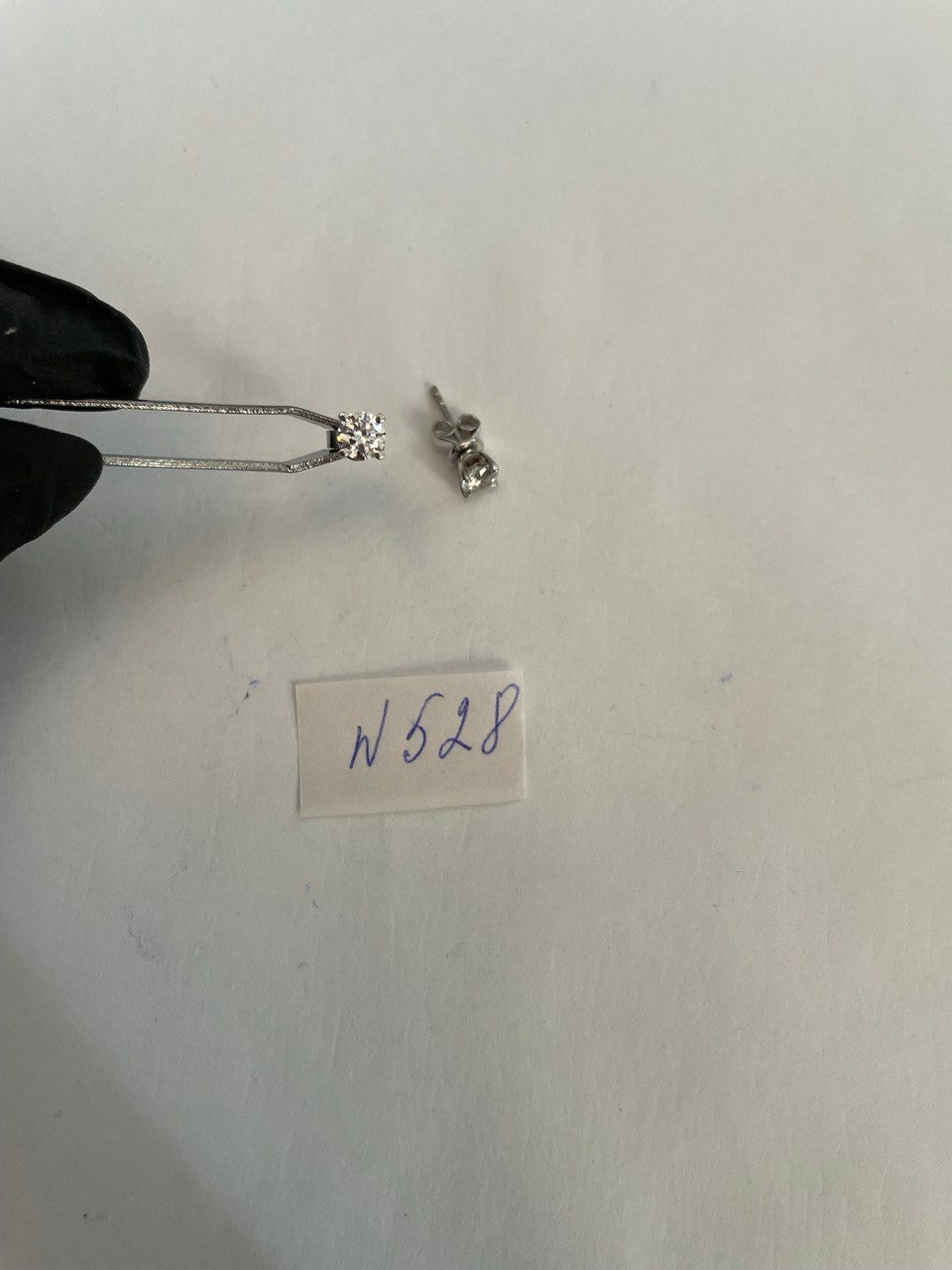 Classic Small Diamond Round Shape Brilliant Cut 14K White Gold Stud Earrings