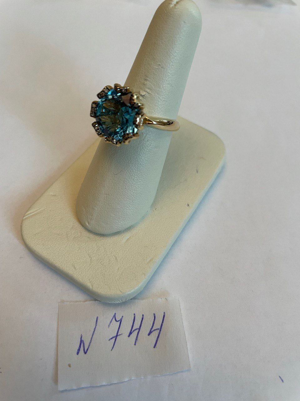 round swiss blue topaz floral flower setting 14k yellow gold diamonds ring