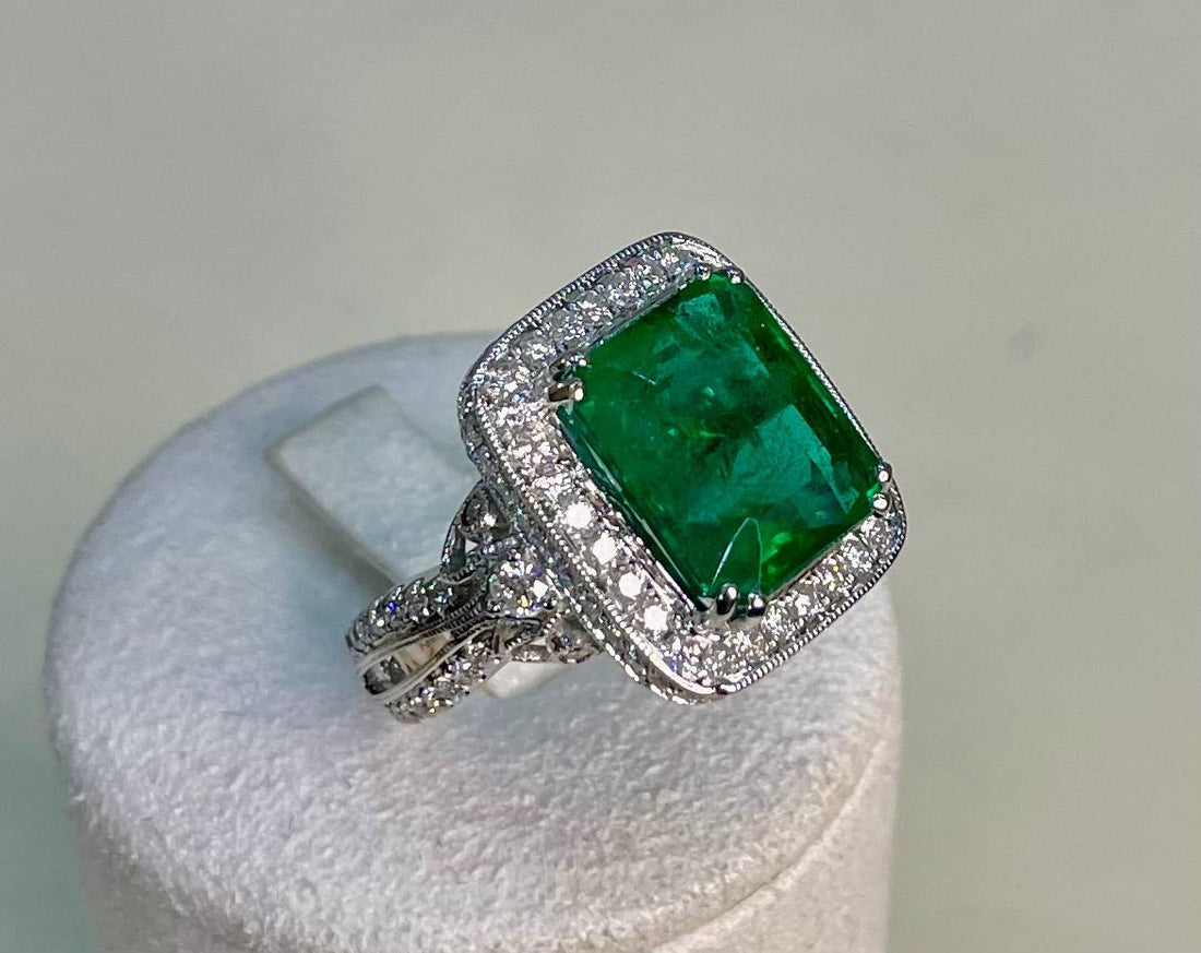 Emerald Cut Shape Emerald Halo Diamond 18K White Gold Classic Statement Ring