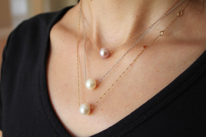 14 Karat Yellow Gold White Pearl Layer Dainty Classic Beautiful Pearls Timeless 