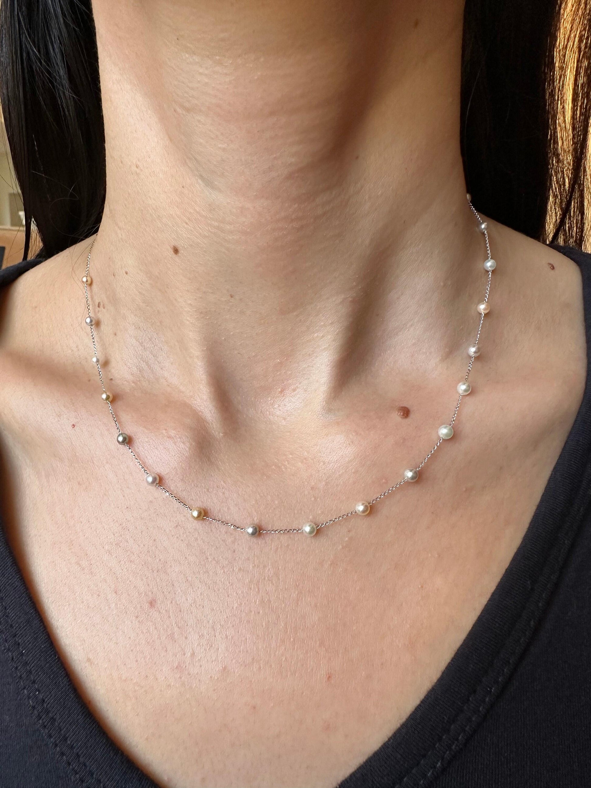 14 Karat White Gold Multi Color White Silver Grey Golden Akoya Pearl Bead Layer 