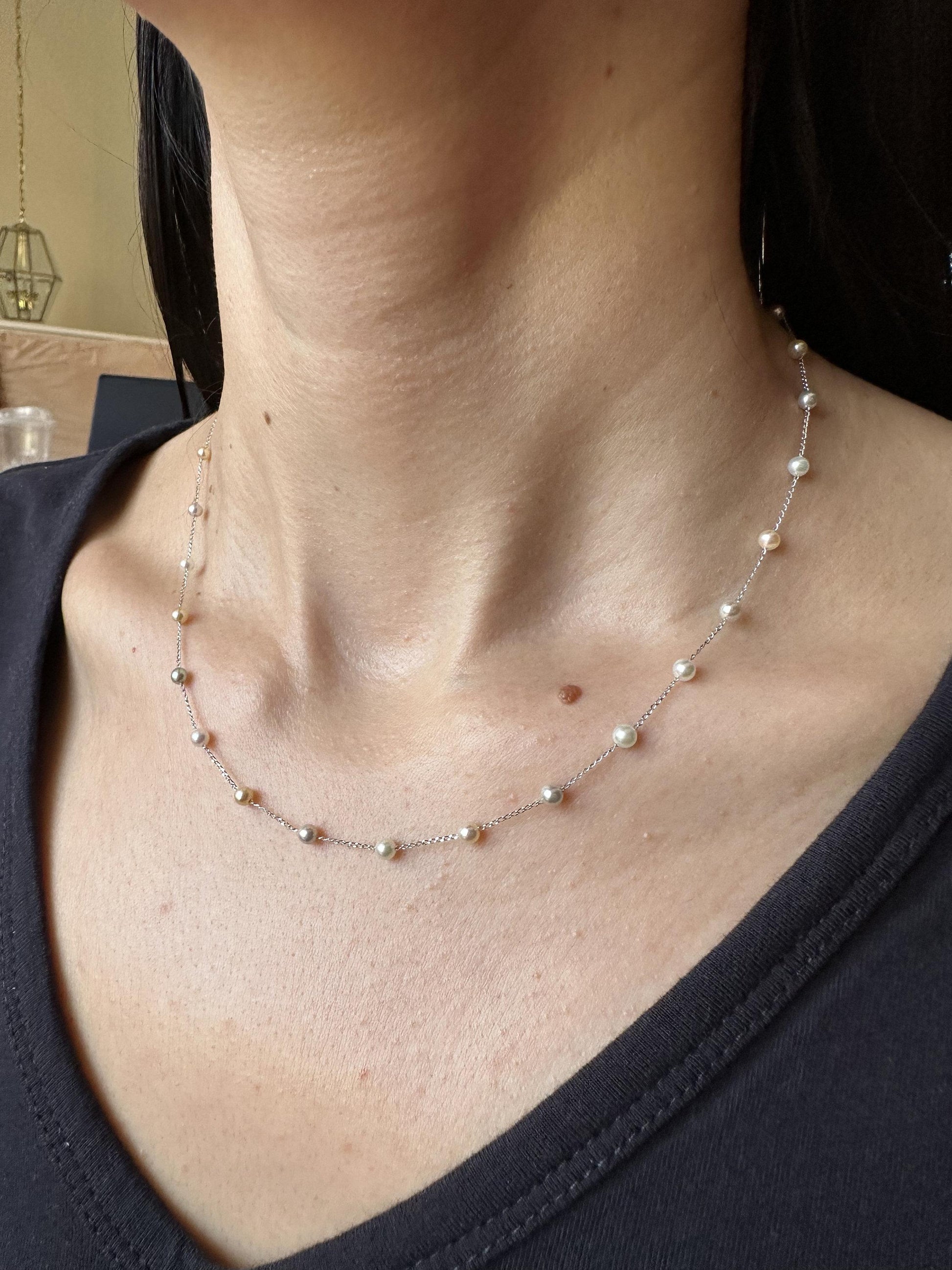 14 Karat White Gold Multi Color White Silver Grey Golden Akoya Pearl Bead Layer 