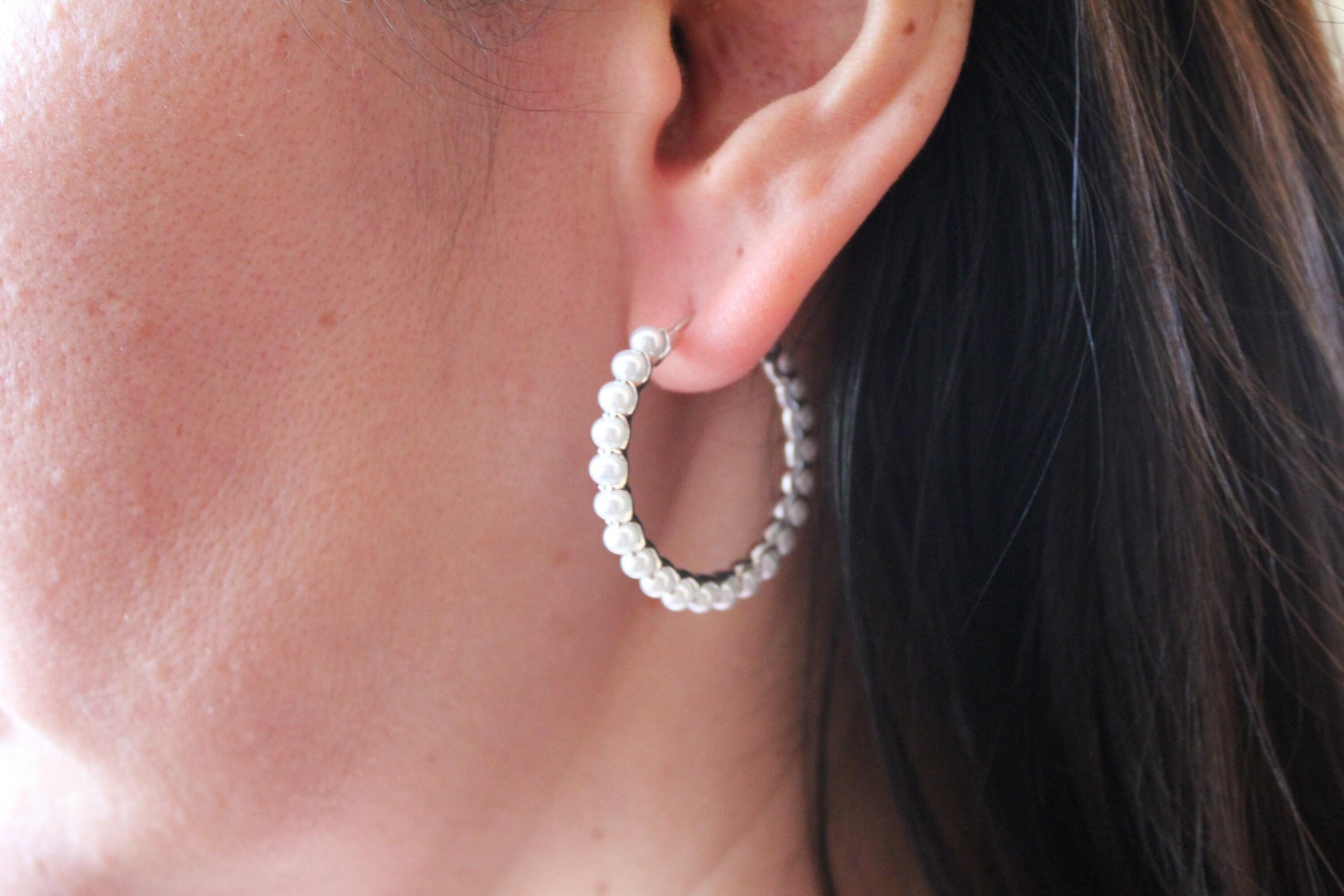 14 Karat White Gold White Silvery Baby Akoya Pearl Line Unique Statement Medium 