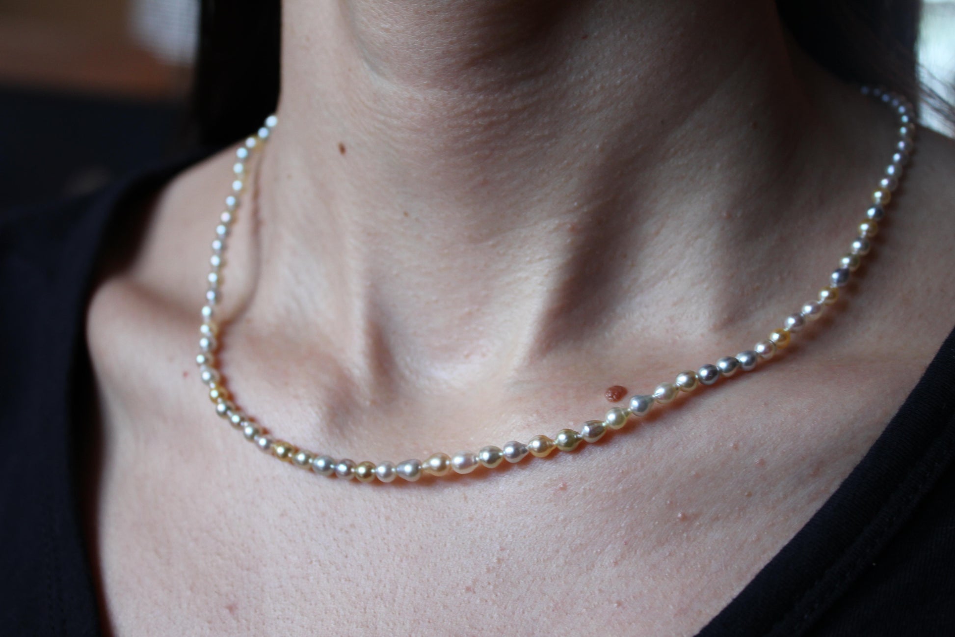 14 Karat Yellow Gold Multicolor Akoya Cultured Pearl Layer Thin Bead Necklace