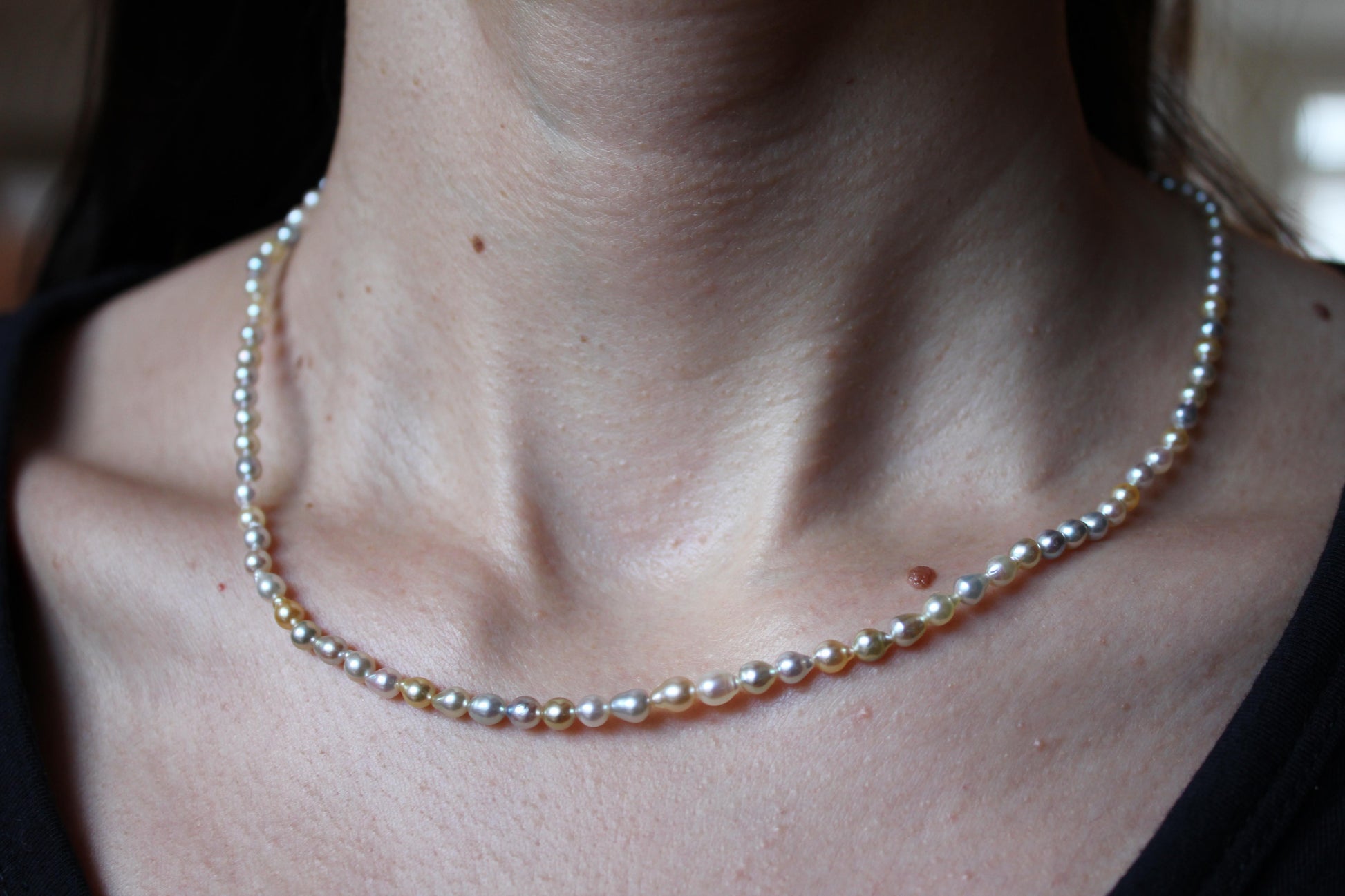 14 Karat Yellow Gold Multicolor Akoya Cultured Pearl Layer Thin Bead Necklace