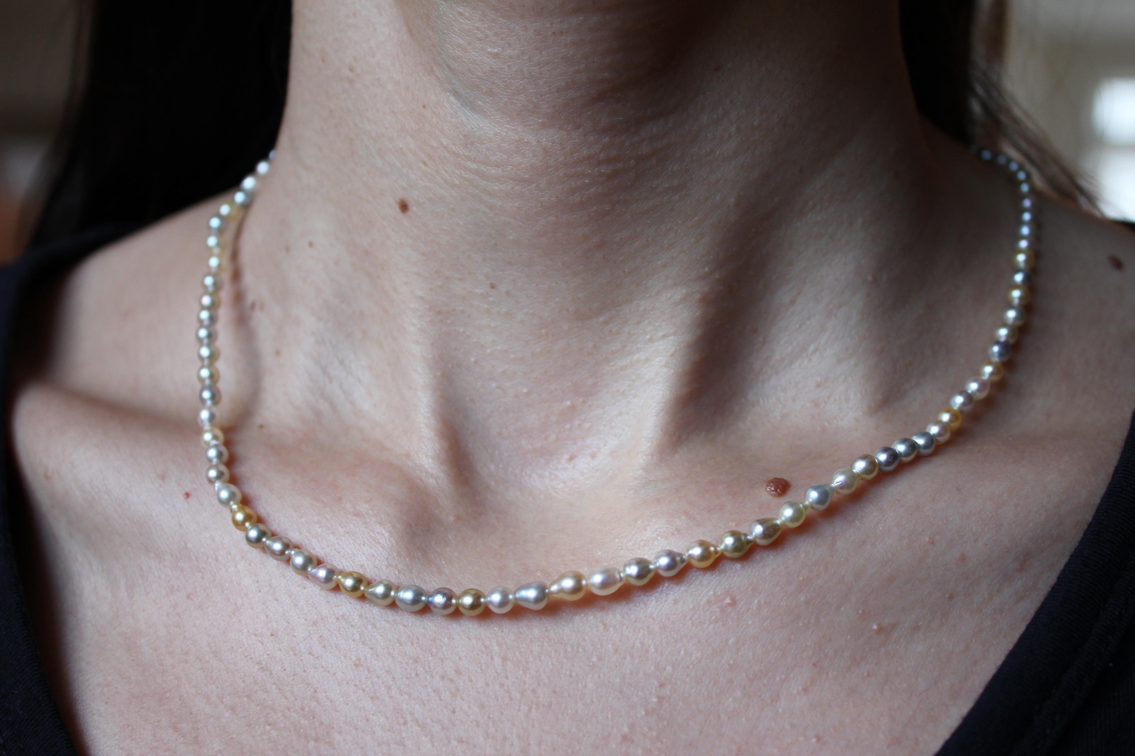 14 Karat Yellow Gold Multicolor Akoya Cultured Pearl Layer Thin Bead Necklace