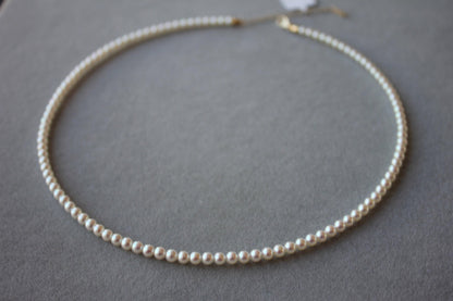 14 Karat Yellow Gold White Akoya Pearl Bead Layer Dainty Classic Beautiful White