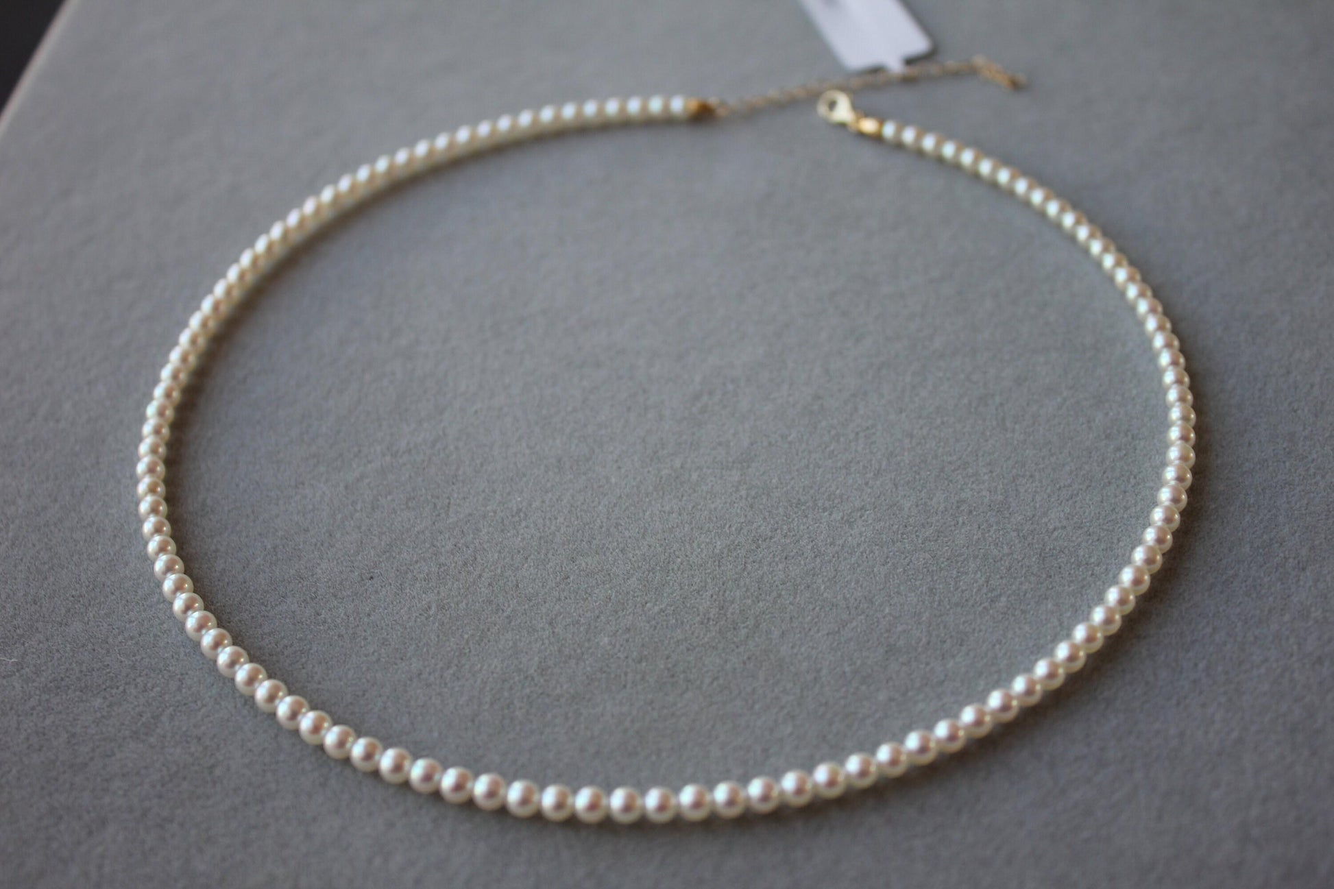 14 Karat Yellow Gold White Akoya Pearl Bead Layer Dainty Classic Beautiful White