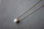14 Karat Yellow Gold White Pearl Layer Dainty Classic Beautiful Pearls Timeless 