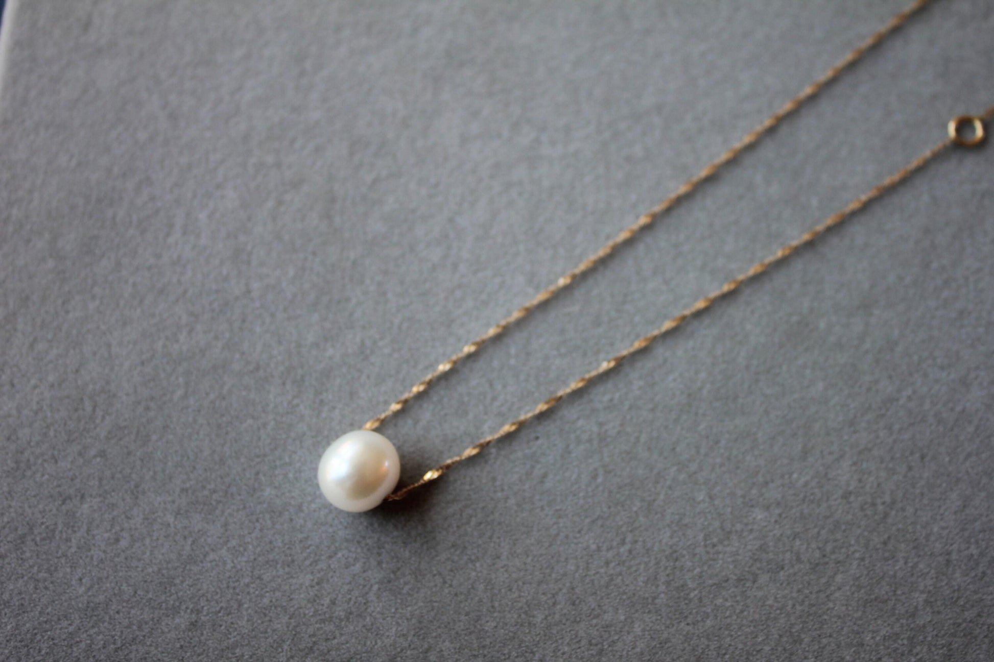 14 Karat Yellow Gold White Pearl Layer Dainty Classic Beautiful Pearls Timeless 