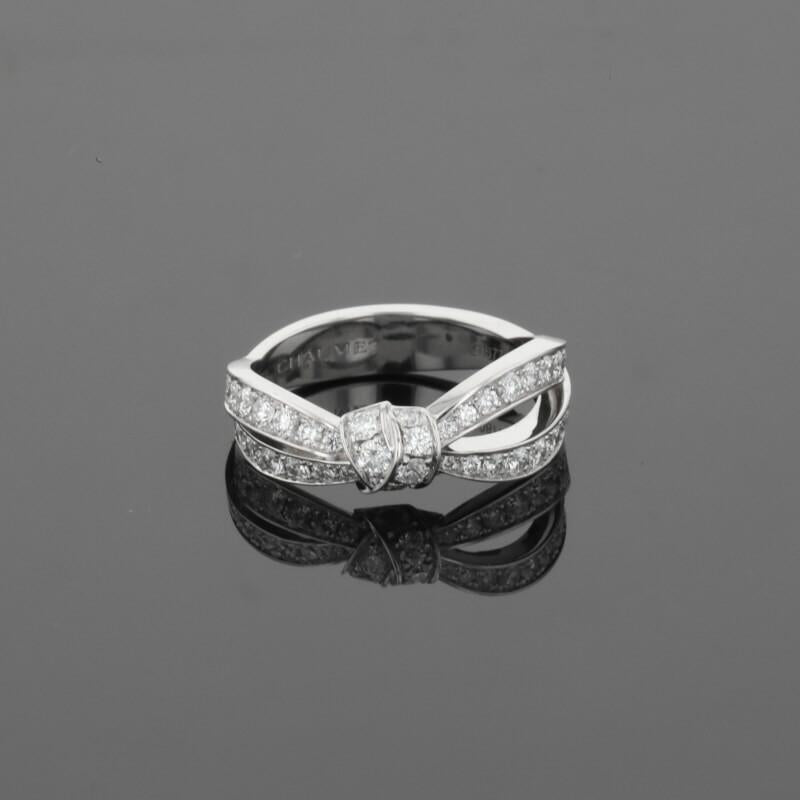 Chaumet Liens Seduction Ribbon Symbol Diamonds 18K White Gold Ring