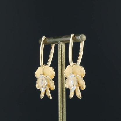 Carrera y Carrera Gardenia gold &amp; rock crystals &amp; diamonds 18K Gold earrings