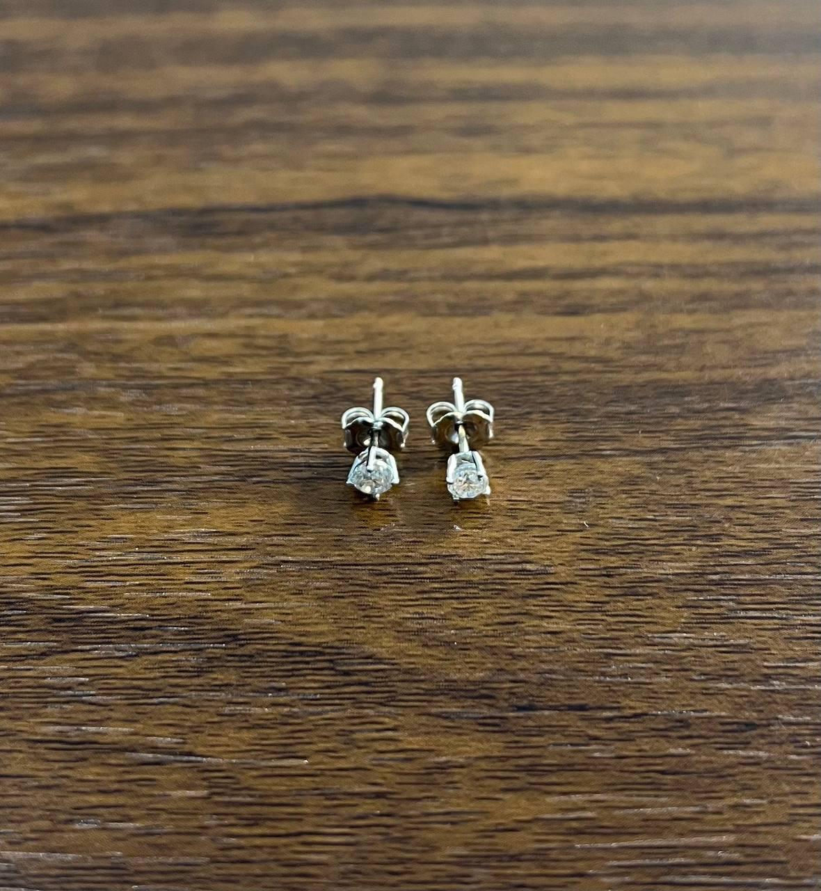 Classic Small Diamond Round Shape Brilliant Cut 14K White Gold Stud Earrings