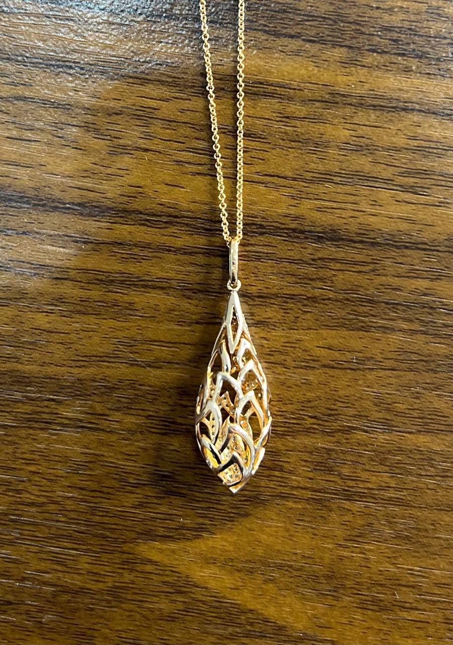 Elegant Diamond Pave Leaf Leaves Shell Motif 14K Rose Gold Pendant Necklace