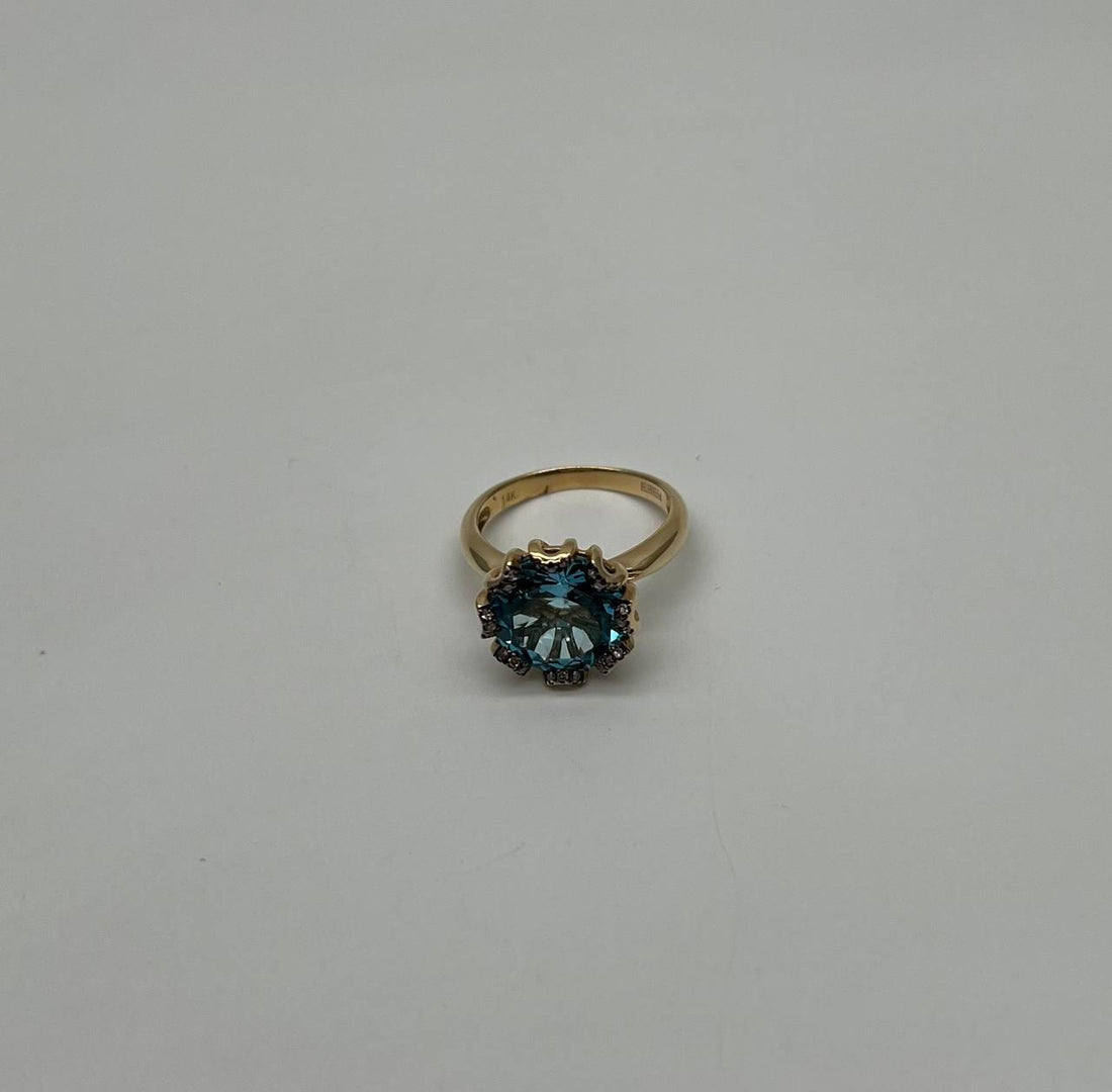 Round Swiss Blue Topaz Floral Flower Setting 14K Yellow Gold Diamonds Ring