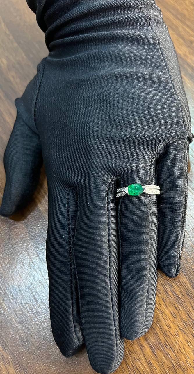 oval shape green emerald horizontal set 14k white gold diamonds pave ring