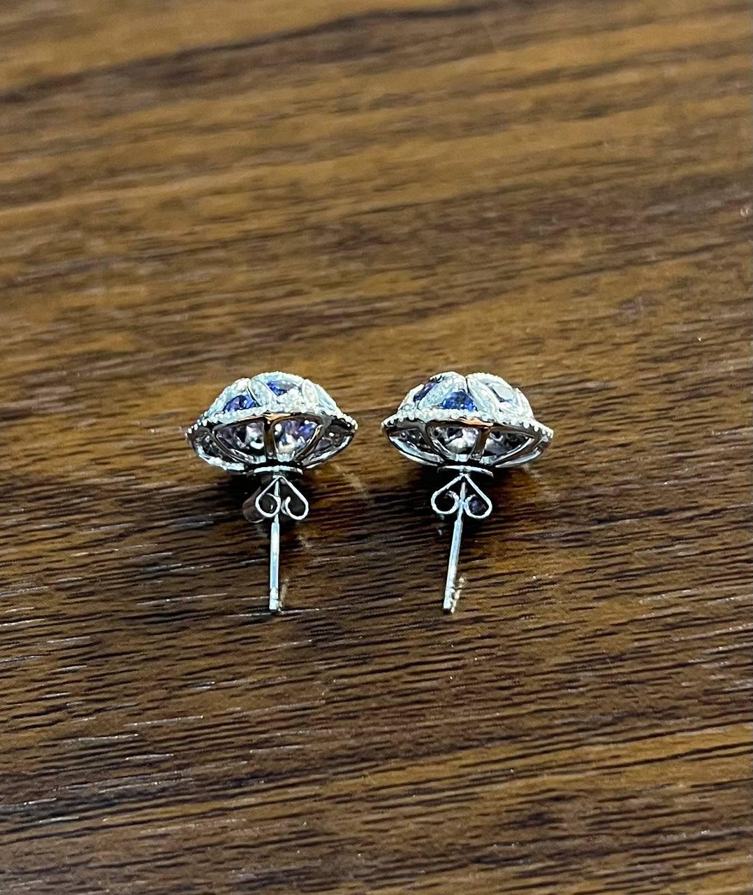Light Blue Tanzanite White Diamonds 14K White Gold Unique Earrings &amp; Ring Set