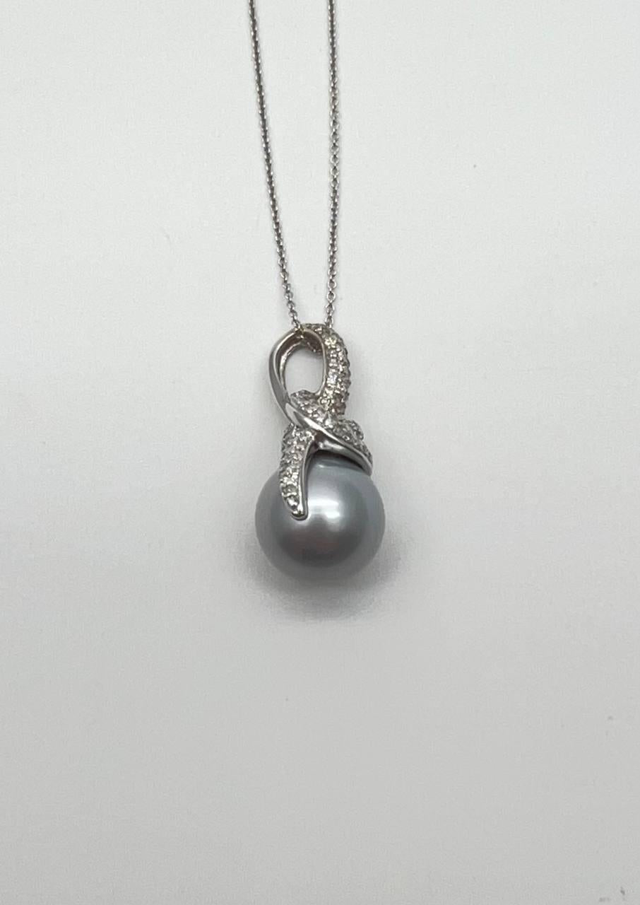 Silver Grey Black Tahitian Pearl Diamonds Halo 14K White Gold Pendant Necklace