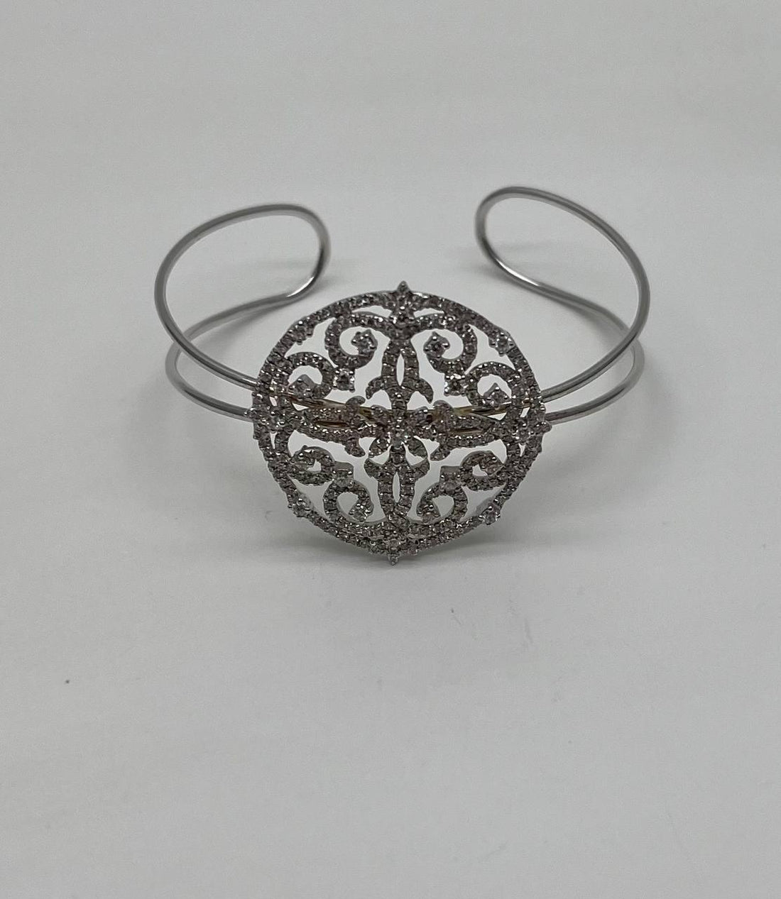 Diamonds Scroll Symbol Motifs Emblem 18K White Gold Statement Bangle Bracelet