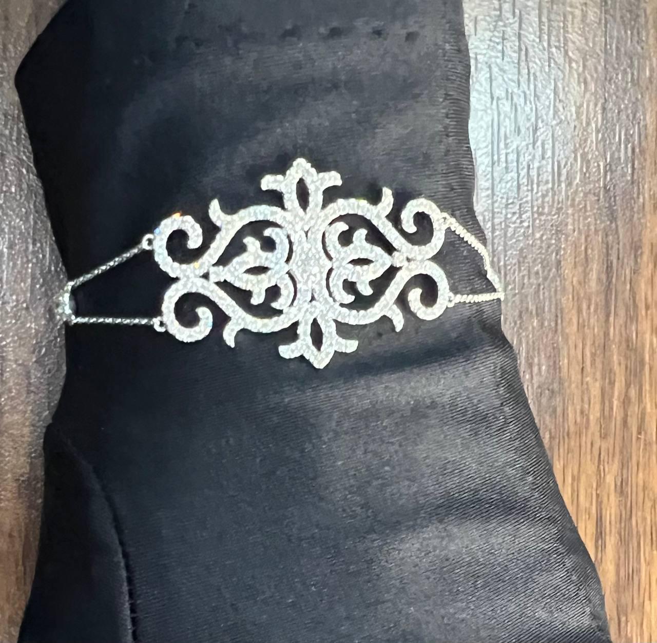 Diamonds Scroll Symbol Motifs Emblem 18K White Gold Statement Chain Bracelet