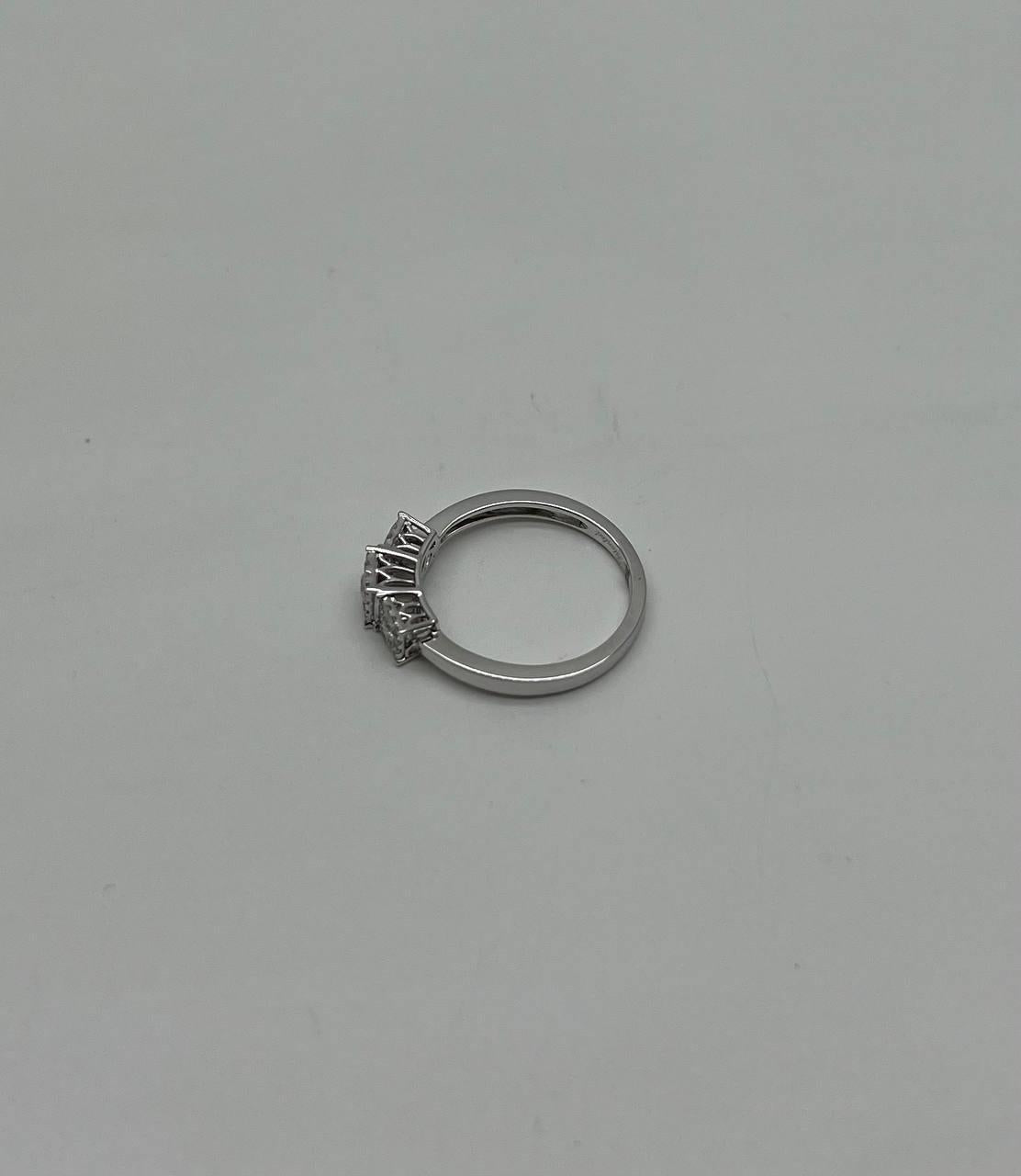 Diamonds Pave Set Square Cluster Halo 14K White Gold Statement Three Stone Ring