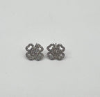 Diamond Pave жиынтығы Lucky Clover Charm Halo 18K ақ алтыннан жасалған сырғалар