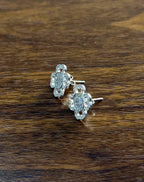 Diamond Pave жиынтығы Lucky Clover Charm Halo 18K ақ алтыннан жасалған сырғалар