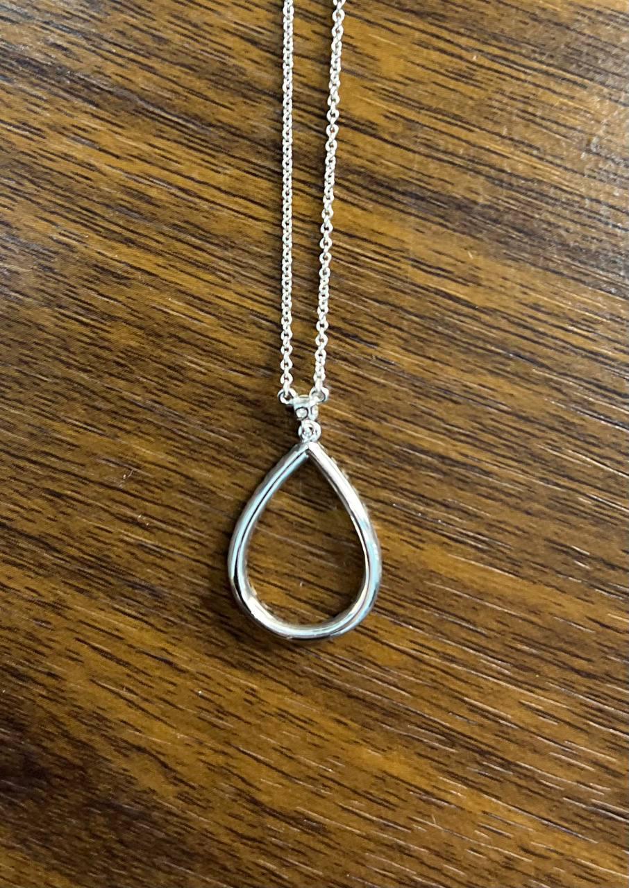 Pear Teardrop Shape Egg Diamonds Halo Motif 18K White Gold Pendant Necklace