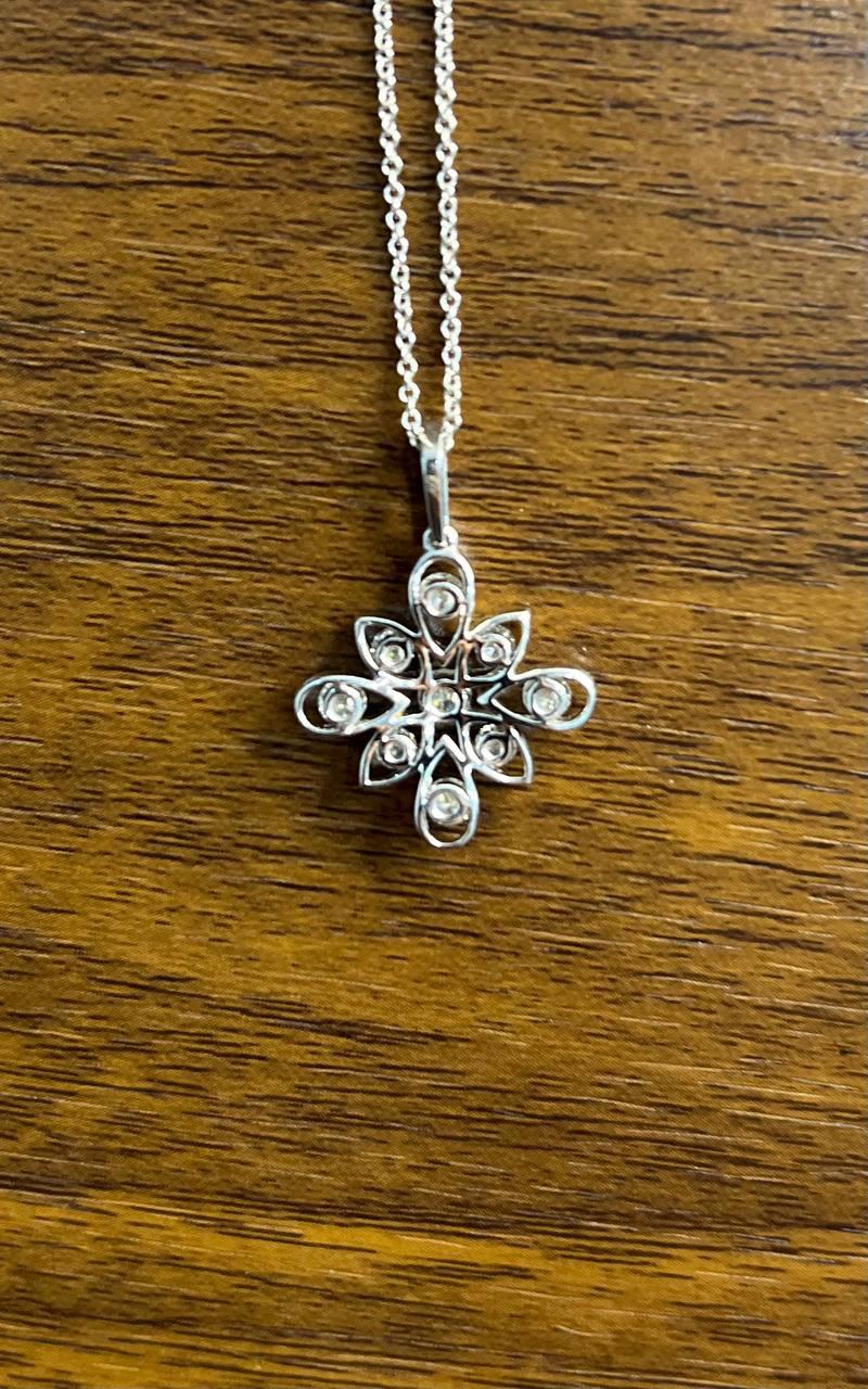 Diamond Snowflake Floral Flower Symbol Motif White Gold Pendant Chain Necklace
