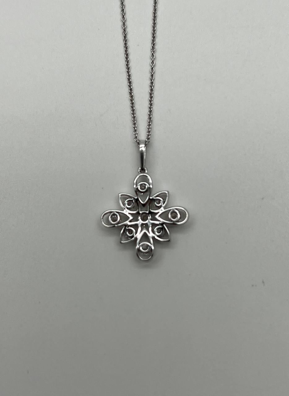 Diamond Snowflake Floral Flower Symbol Motif White Gold Pendant Chain Necklace