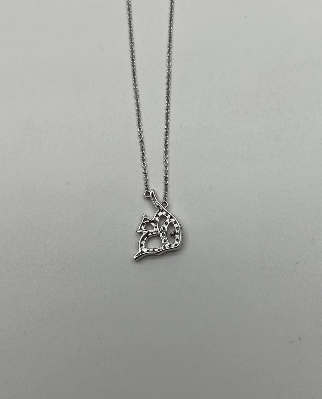 Fish Symbol Diamond Halo Set 18K White Gold Chain Pendant Necklace