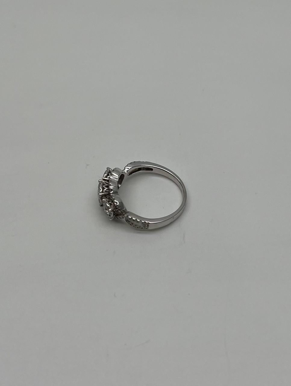 Diamonds Pave Set Round Cluster Halo Set White Gold Statement Three Stone Ring