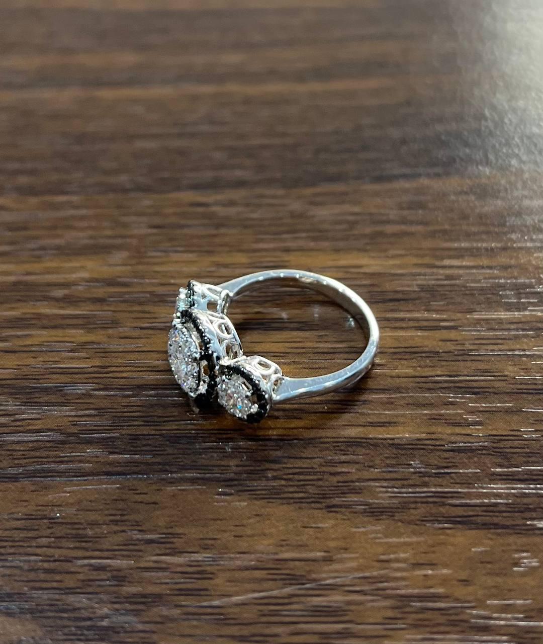 Diamonds Pave Set Round Cluster Black Diamonds Halo White Gold Three Stone Ring